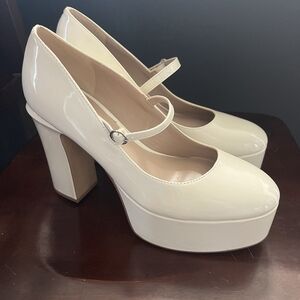 Elegant Cream Women's Shoes